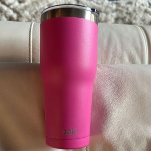Zak! 30oz double walled stainless steel water bottle